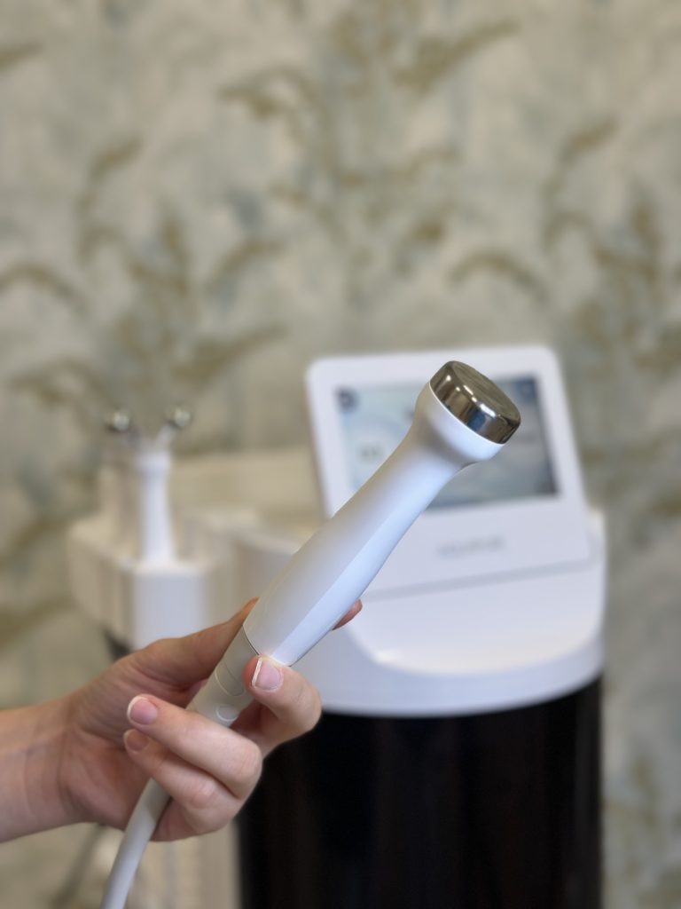 AQUAPURE - Tratamiento facial avanzado para devolverle a tu piel su vitalidad natural
